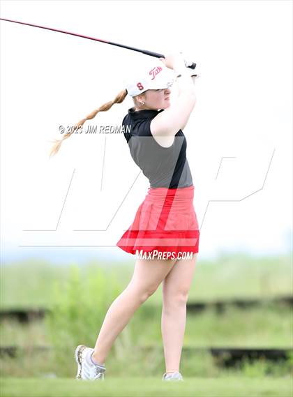 Thumbnail 3 in UIL 4A Girls Golf Finals photogallery.