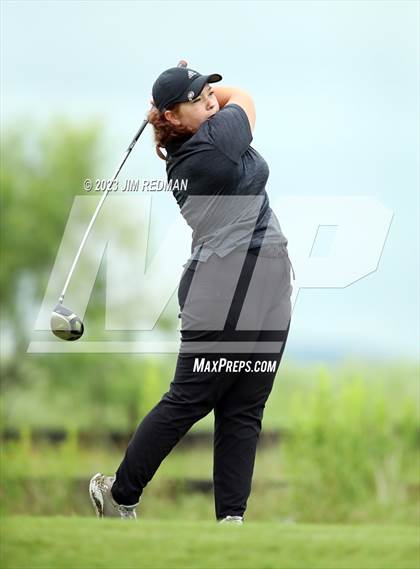 Thumbnail 2 in UIL 4A Girls Golf Finals photogallery.