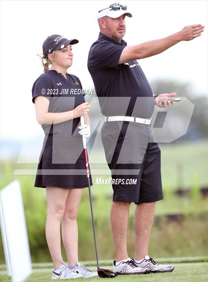 Thumbnail 1 in UIL 4A Girls Golf Finals photogallery.