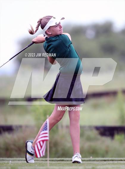 Thumbnail 1 in UIL 4A Girls Golf Finals photogallery.