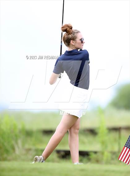 Thumbnail 2 in UIL 4A Girls Golf Finals photogallery.