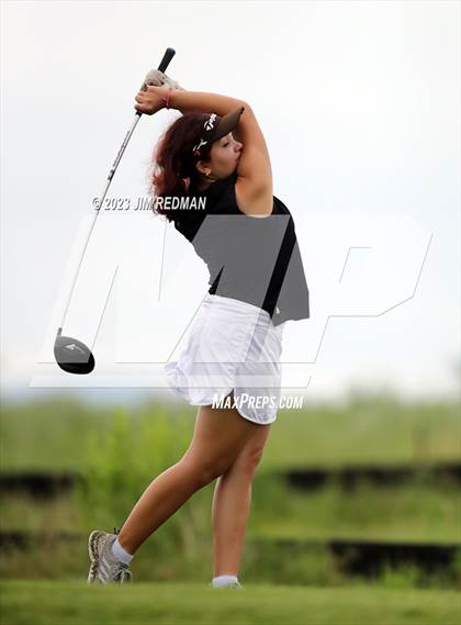 Thumbnail 1 in UIL 4A Girls Golf Finals photogallery.