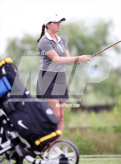 Thumbnail 1 in UIL 4A Girls Golf Finals photogallery.