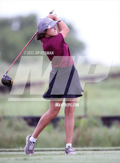 Thumbnail 2 in UIL 4A Girls Golf Finals photogallery.