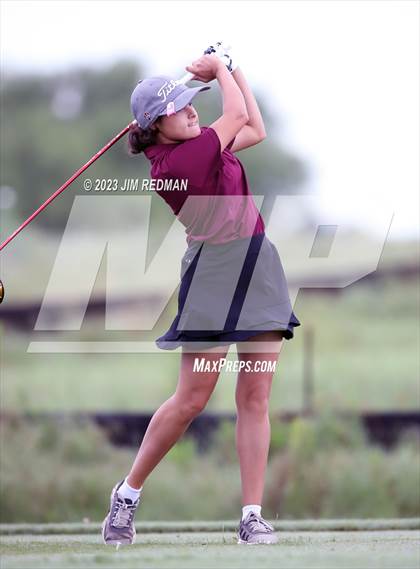 Thumbnail 1 in UIL 4A Girls Golf Finals photogallery.