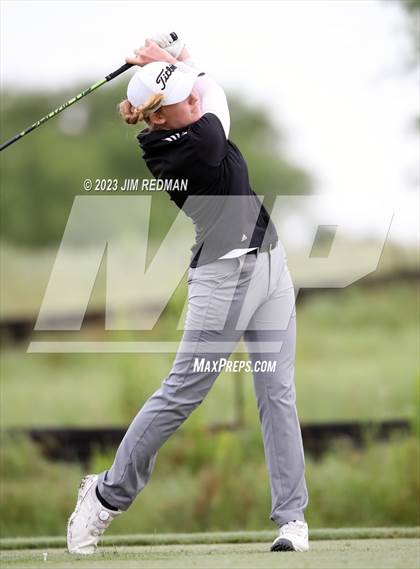 Thumbnail 2 in UIL 4A Girls Golf Finals photogallery.