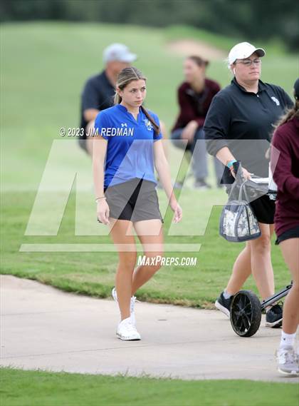 Thumbnail 1 in UIL 4A Girls Golf Finals photogallery.