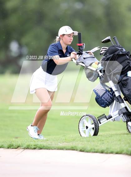 Thumbnail 3 in UIL 4A Girls Golf Finals photogallery.