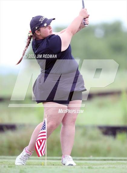 Thumbnail 3 in UIL 4A Girls Golf Finals photogallery.