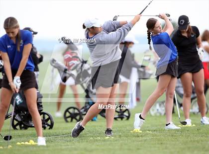 Thumbnail 2 in UIL 4A Girls Golf Finals photogallery.