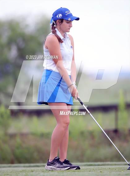 Thumbnail 2 in UIL 4A Girls Golf Finals photogallery.