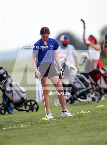 Thumbnail 2 in UIL 4A Girls Golf Finals photogallery.