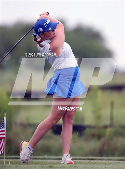 Thumbnail 1 in UIL 4A Girls Golf Finals photogallery.