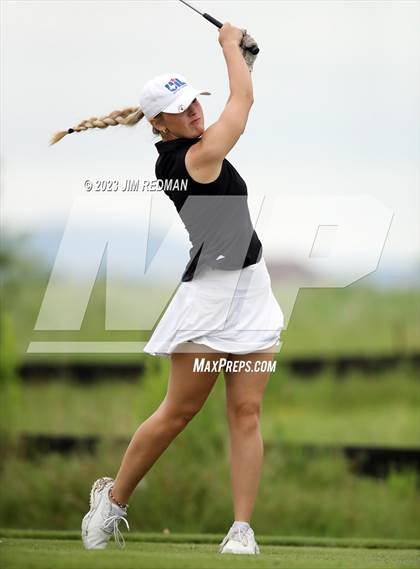 Thumbnail 3 in UIL 4A Girls Golf Finals photogallery.