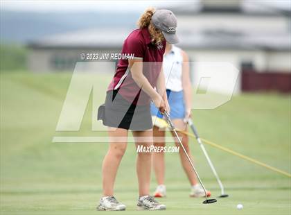 Thumbnail 1 in UIL 4A Girls Golf Finals photogallery.