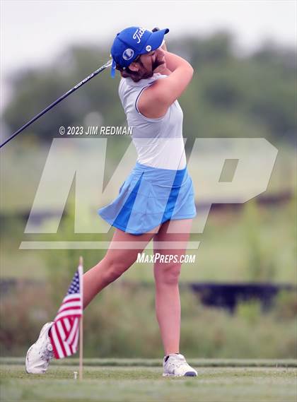 Thumbnail 2 in UIL 4A Girls Golf Finals photogallery.