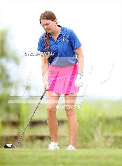 Thumbnail 3 in UIL 4A Girls Golf Finals photogallery.