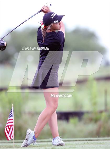 Thumbnail 1 in UIL 4A Girls Golf Finals photogallery.