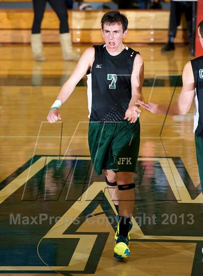 Thumbnail 2 in Long Beach vs Bellmore JFK (Section 8 Class B Final) photogallery.