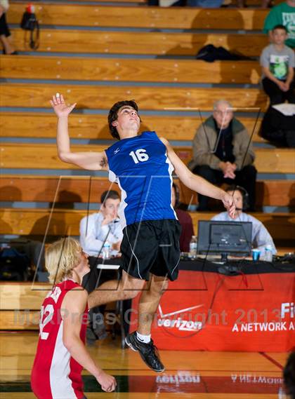 Thumbnail 2 in Long Beach vs Bellmore JFK (Section 8 Class B Final) photogallery.