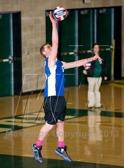 Thumbnail 3 in Long Beach vs Bellmore JFK (Section 8 Class B Final) photogallery.