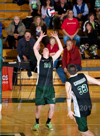 Thumbnail 2 in Long Beach vs Bellmore JFK (Section 8 Class B Final) photogallery.