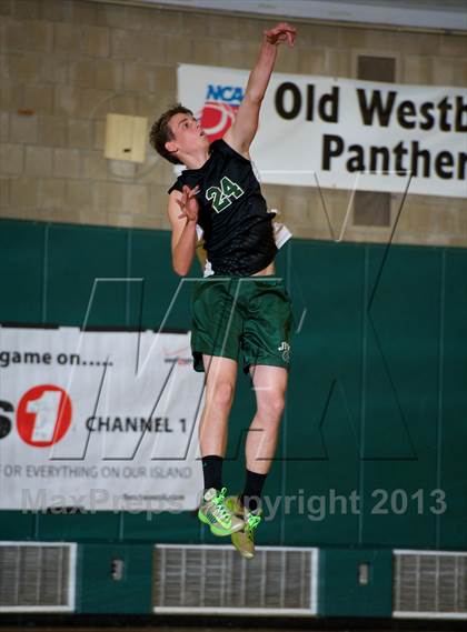 Thumbnail 1 in Long Beach vs Bellmore JFK (Section 8 Class B Final) photogallery.