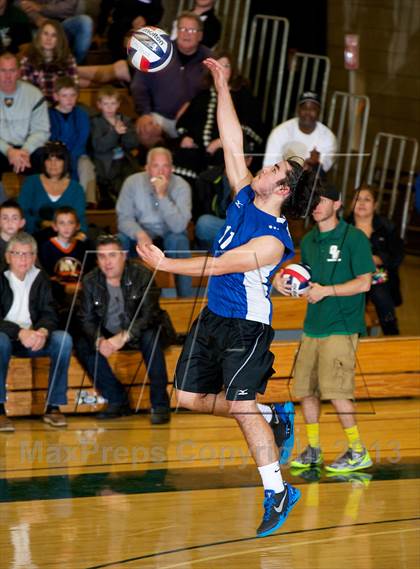 Thumbnail 3 in Long Beach vs Bellmore JFK (Section 8 Class B Final) photogallery.