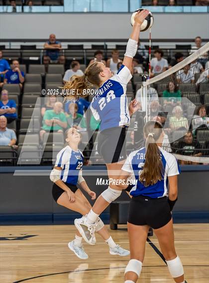 Thumbnail 2 in Indianapolis Bishop Chatard @ New Castle photogallery.