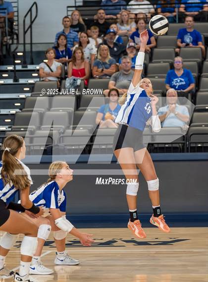 Thumbnail 2 in Indianapolis Bishop Chatard @ New Castle photogallery.