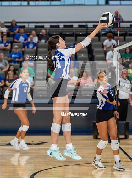 Thumbnail 3 in Indianapolis Bishop Chatard @ New Castle photogallery.