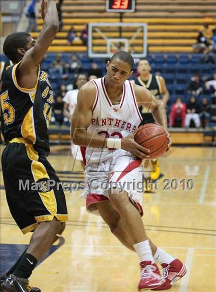 Thumbnail 1 in Bishop O'Dowd vs. St. Mary's photogallery.