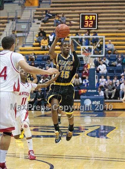 Thumbnail 2 in Bishop O'Dowd vs. St. Mary's photogallery.