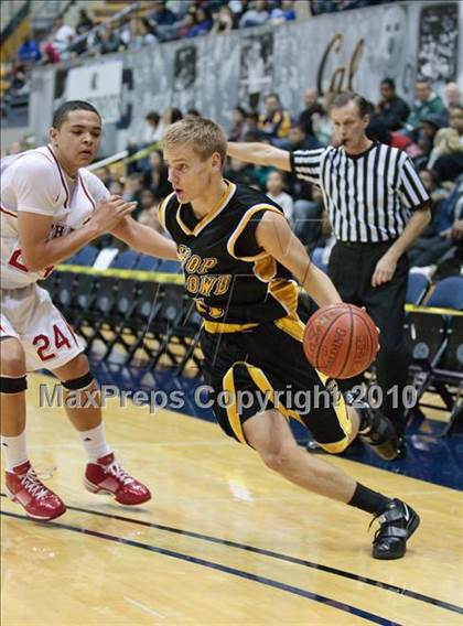 Thumbnail 1 in Bishop O'Dowd vs. St. Mary's photogallery.