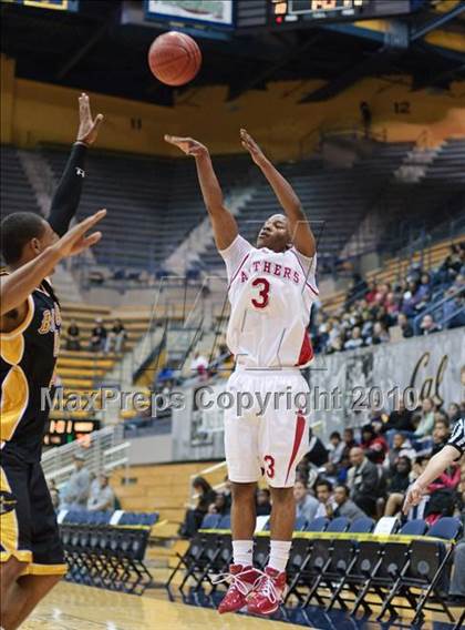 Thumbnail 2 in Bishop O'Dowd vs. St. Mary's photogallery.
