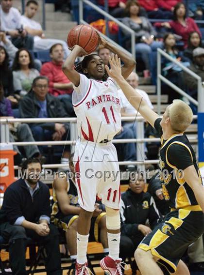 Thumbnail 2 in Bishop O'Dowd vs. St. Mary's photogallery.