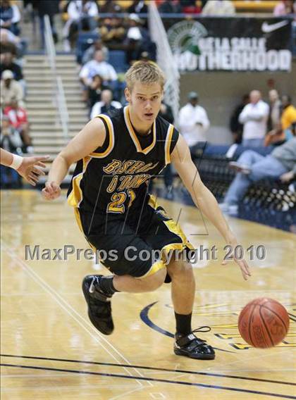Thumbnail 2 in Bishop O'Dowd vs. St. Mary's photogallery.