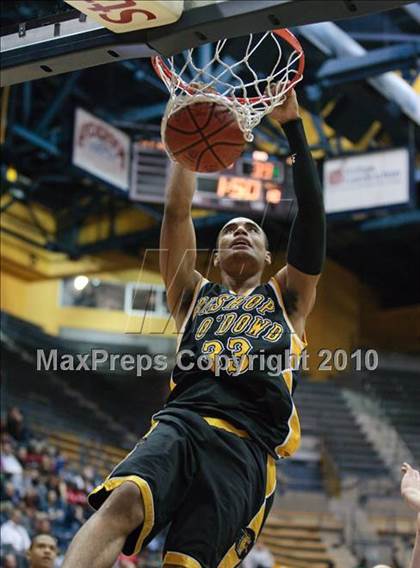 Thumbnail 1 in Bishop O'Dowd vs. St. Mary's photogallery.