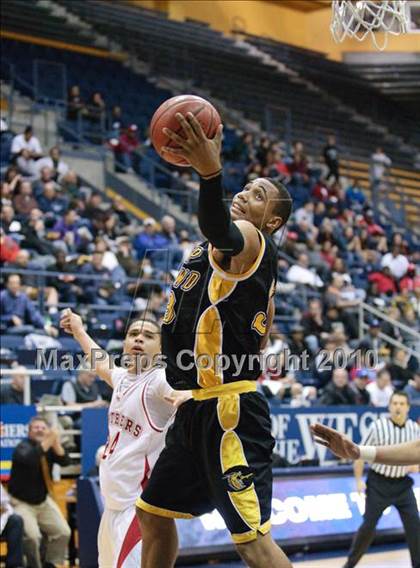 Thumbnail 1 in Bishop O'Dowd vs. St. Mary's photogallery.