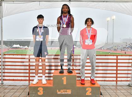 Thumbnail 3 in UIL 5A Track & Field Final (Awards) photogallery.