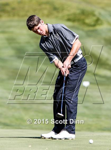 Thumbnail 2 in Saint Francis vs Archbishop Mitty photogallery.