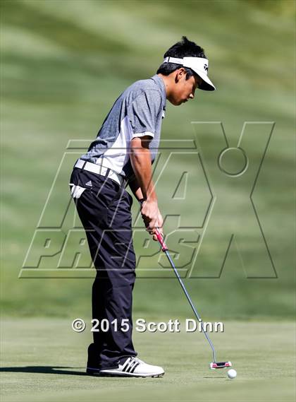 Thumbnail 1 in Saint Francis vs Archbishop Mitty photogallery.