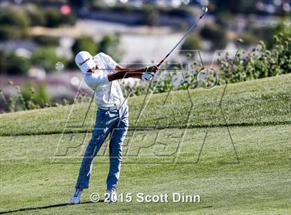 Thumbnail 3 in Saint Francis vs Archbishop Mitty photogallery.