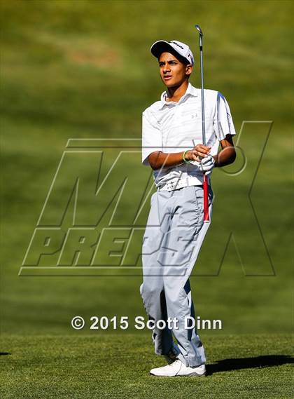Thumbnail 1 in Saint Francis vs Archbishop Mitty photogallery.