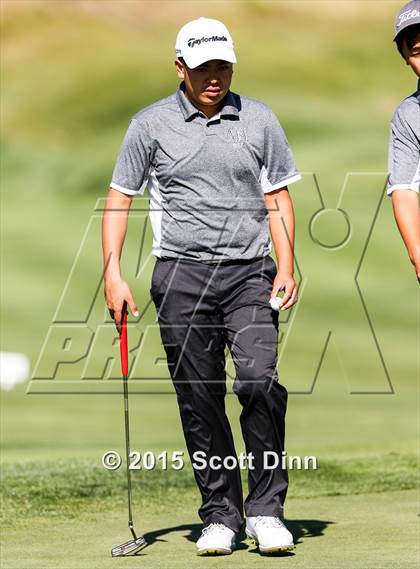 Thumbnail 2 in Saint Francis vs Archbishop Mitty photogallery.