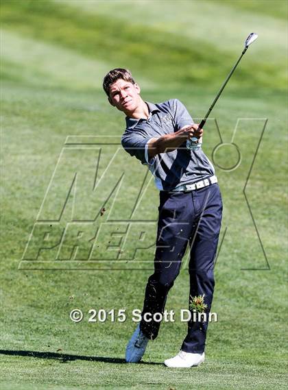 Thumbnail 2 in Saint Francis vs Archbishop Mitty photogallery.