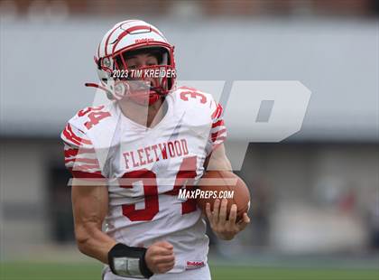 Thumbnail 1 in Fleetwood @ Kennard-Dale photogallery.