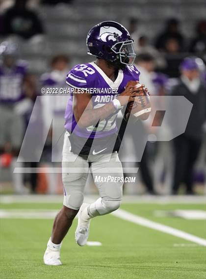 Thumbnail 2 in Angleton vs. College Station (UIL 5A Division I Area Playoff) photogallery.