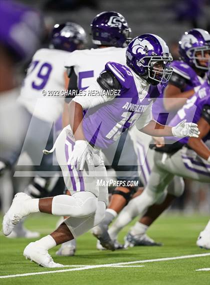 Thumbnail 1 in Angleton vs. College Station (UIL 5A Division I Area Playoff) photogallery.