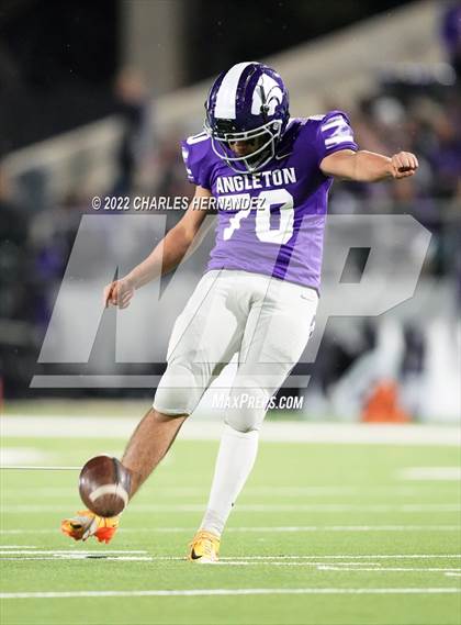 Thumbnail 3 in Angleton vs. College Station (UIL 5A Division I Area Playoff) photogallery.